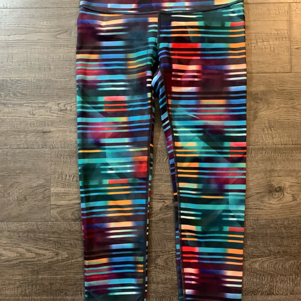 Athleta Capri Tights - Picture 2 of 8